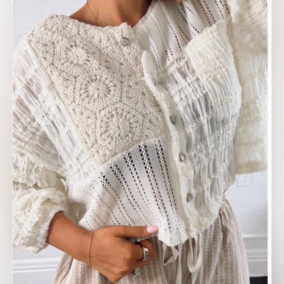 White Textured Women's Top - Picture 3 of 8